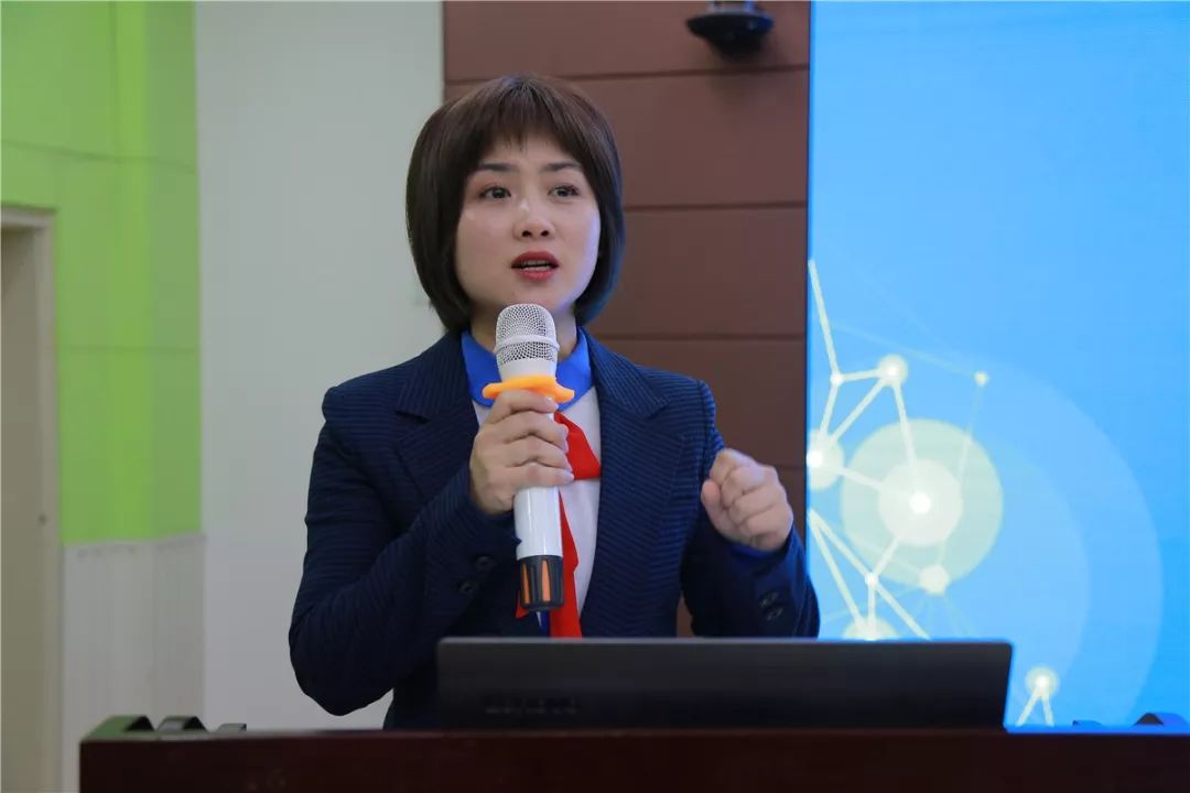 007：幽灵党 视频主图