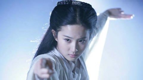 007之女王密使 视频缩略图