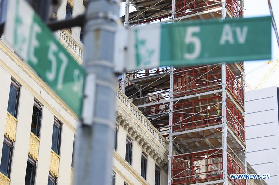 假装热情 视频缩略图