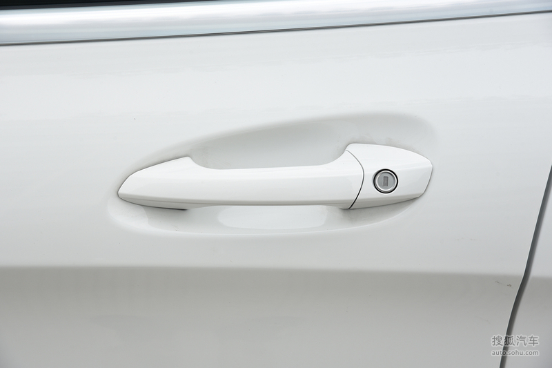 倾城十月 视频缩略图