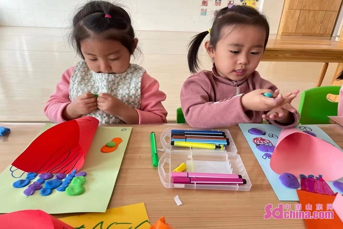 住货车的女士 视频缩略图