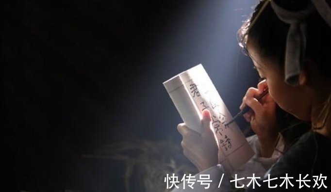 007之女王密使 视频海报