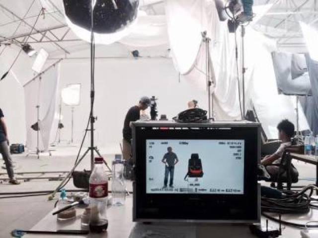 一个叫阿宝的男孩 视频缩略图