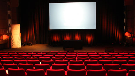 侏罗纪世界3 视频缩略图