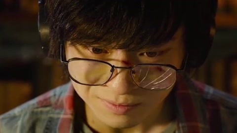 伤物语 -历与吸血鬼 视频缩略图