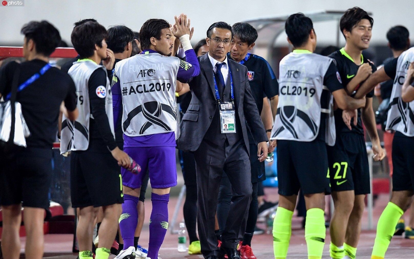 僵尸少爷 视频缩略图