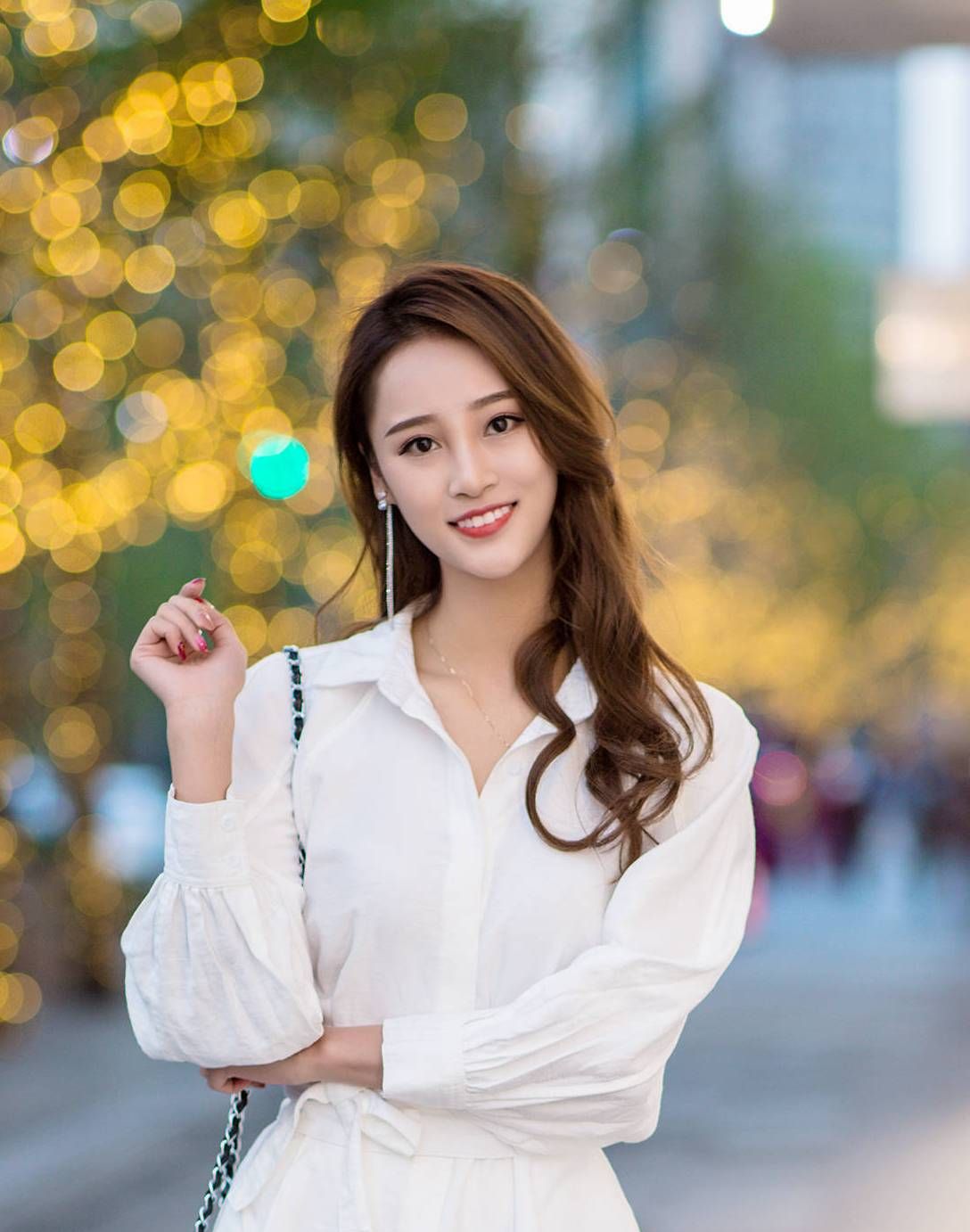 优越 视频缩略图