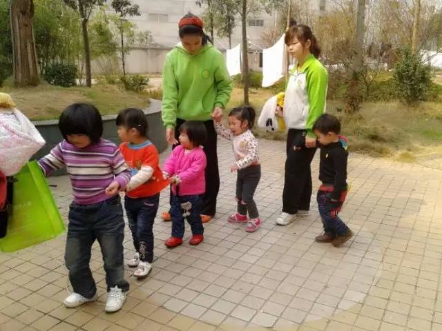 36小时惊恐（国语版） 视频主图