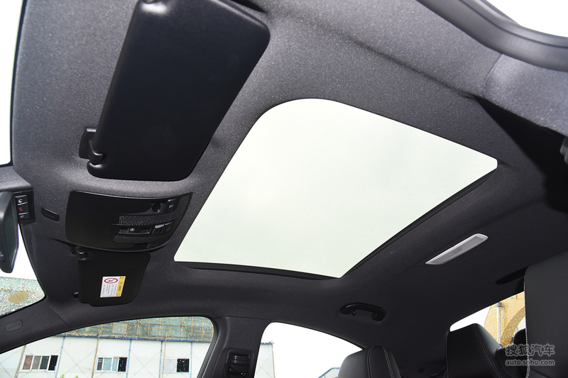 偷心的女人 视频海报