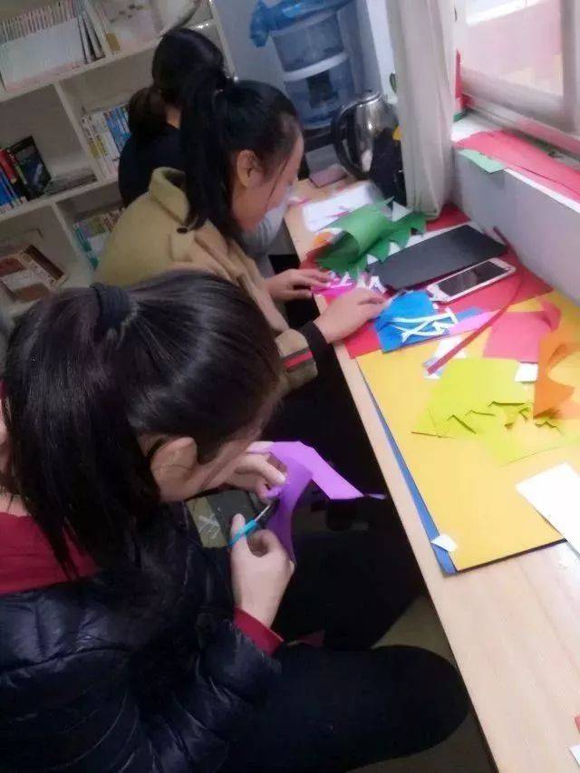 值得怀念的青春 视频缩略图