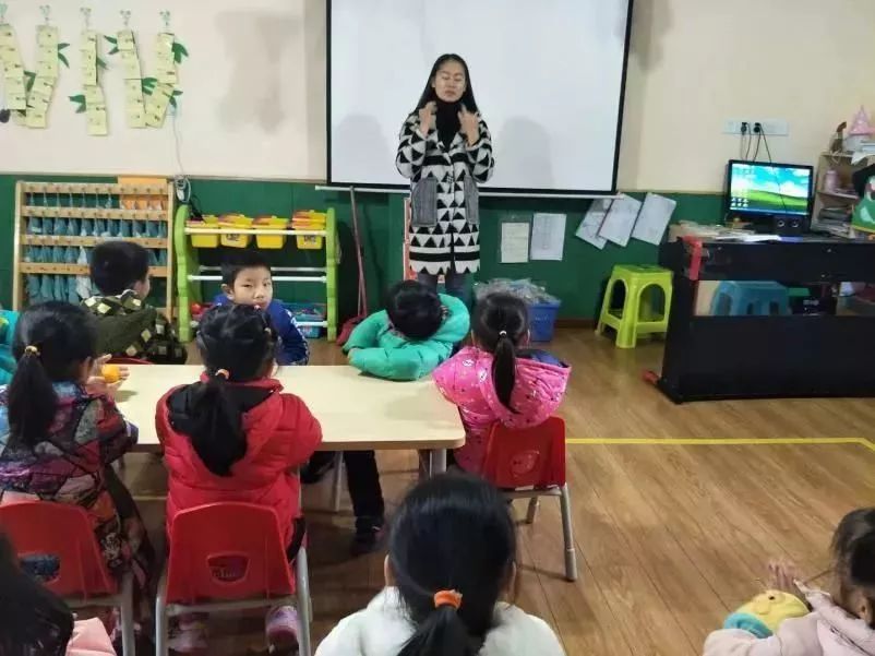 佩剑将军 视频缩略图