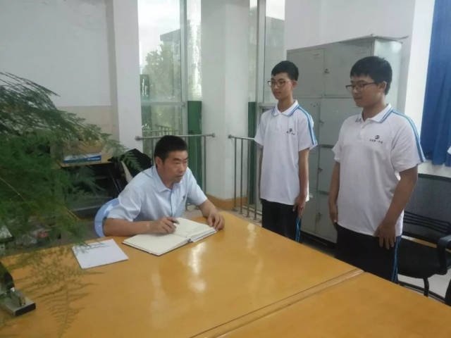 下一任：前任 视频缩略图