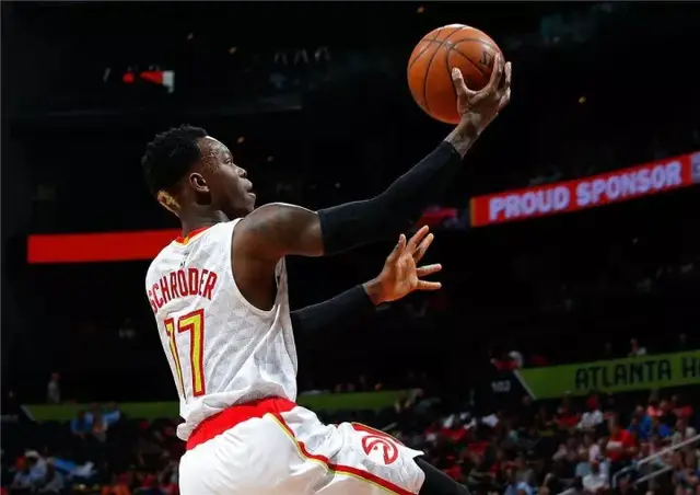 伤物语 -历与吸血鬼 视频缩略图