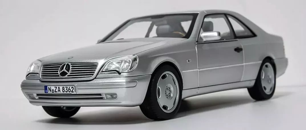 2025： Blood, White & Blue 视频缩略图