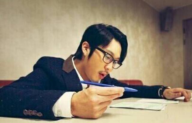 优雅的世界（下部） 视频主图